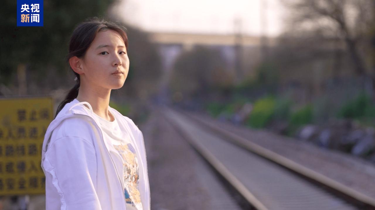 “句句不提乡愁，句句都是乡愁！”初三女生的作文因何打动网友？